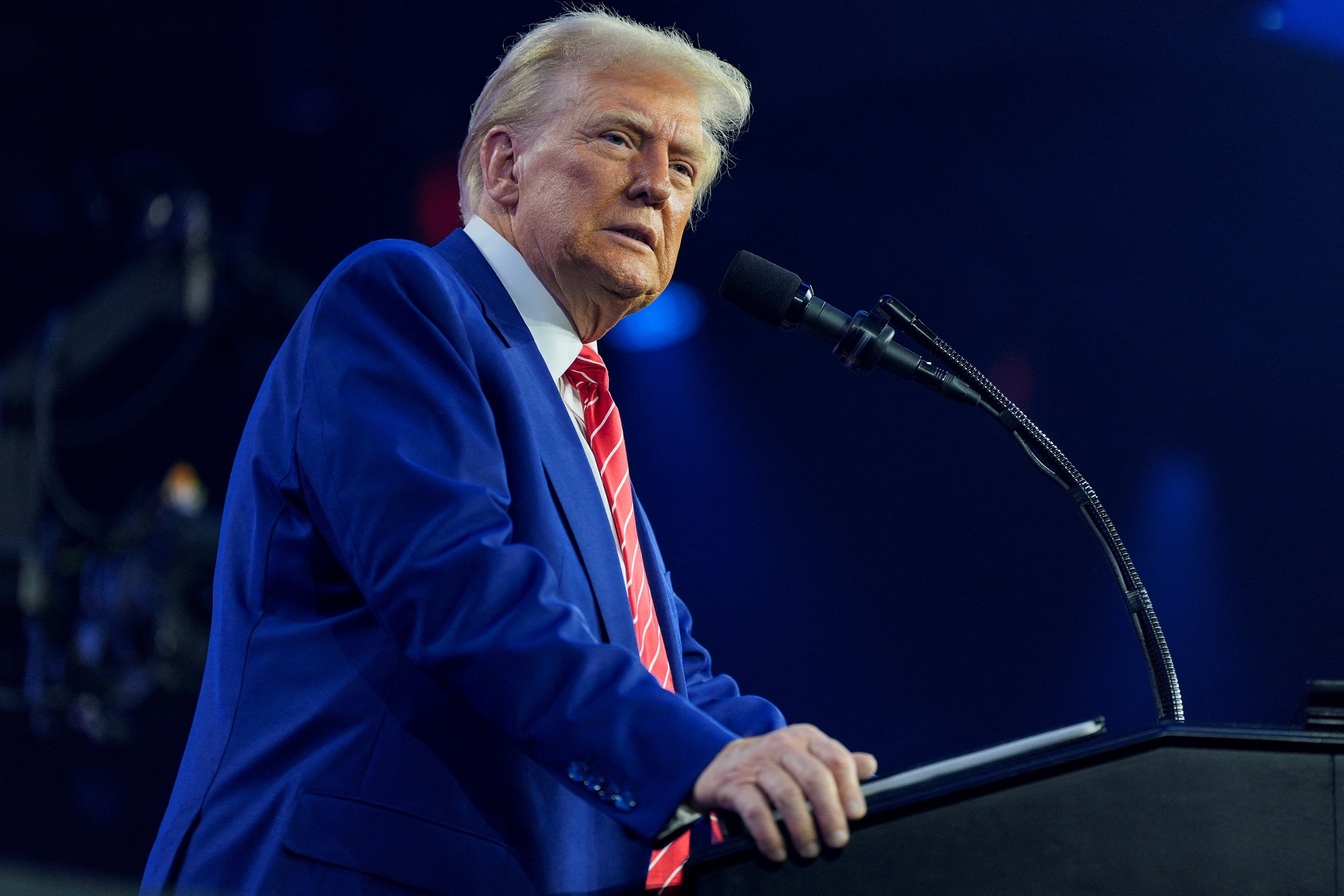 Ông Trump phát tín hiệu bật đèn xanh cho TikTok- Ảnh 1. Ông Trump phát tín hiệu bật đèn xanh cho TikTok- Ảnh 1.