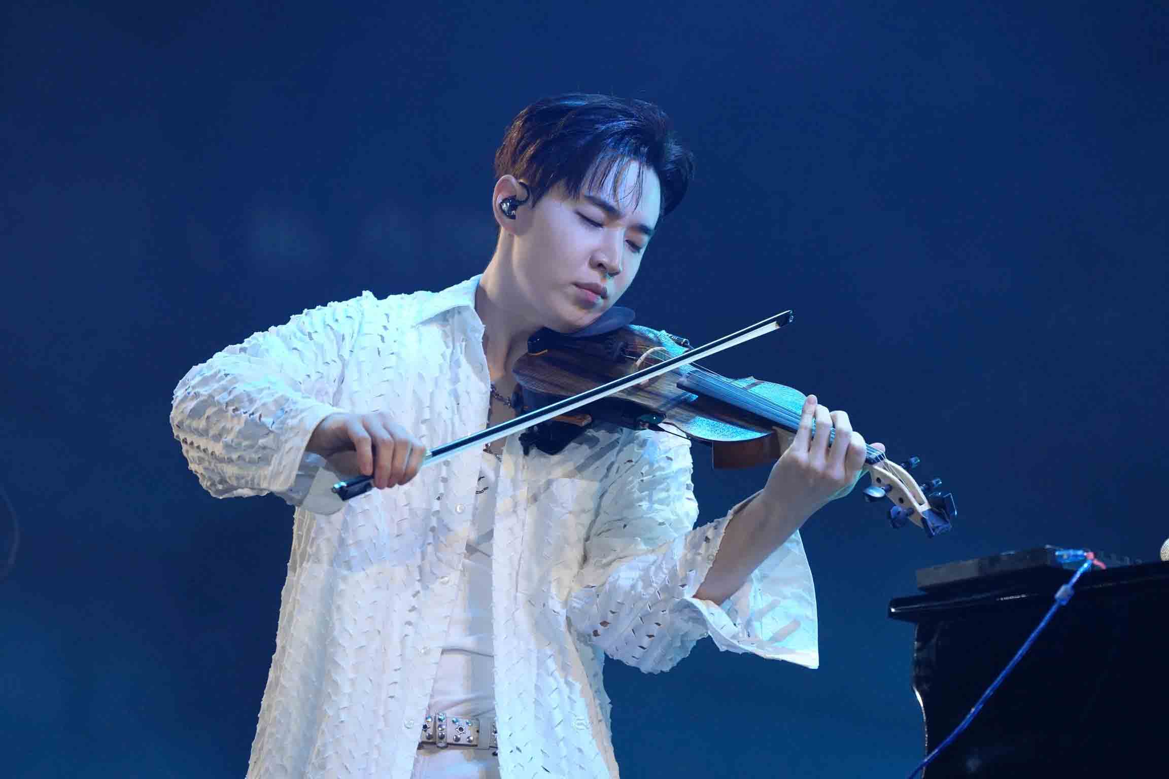 'Quả ngọt' từ kinh doanh âm nhạc - Ảnh 1. 'Quả ngọt' từ kinh doanh âm nhạc - Ảnh 1.