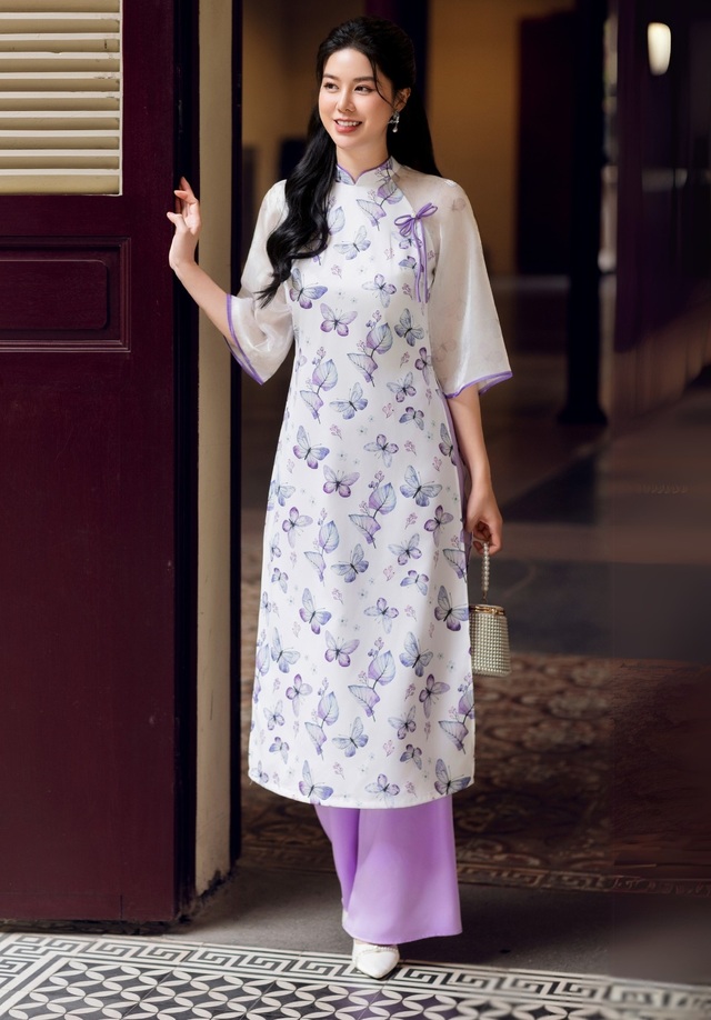 Rộn ràng mùa cuối năm cùng những tà áo dài thanh tú- Ảnh 4. Rộn ràng mùa cuối năm cùng những tà áo dài thanh tú- Ảnh 4.