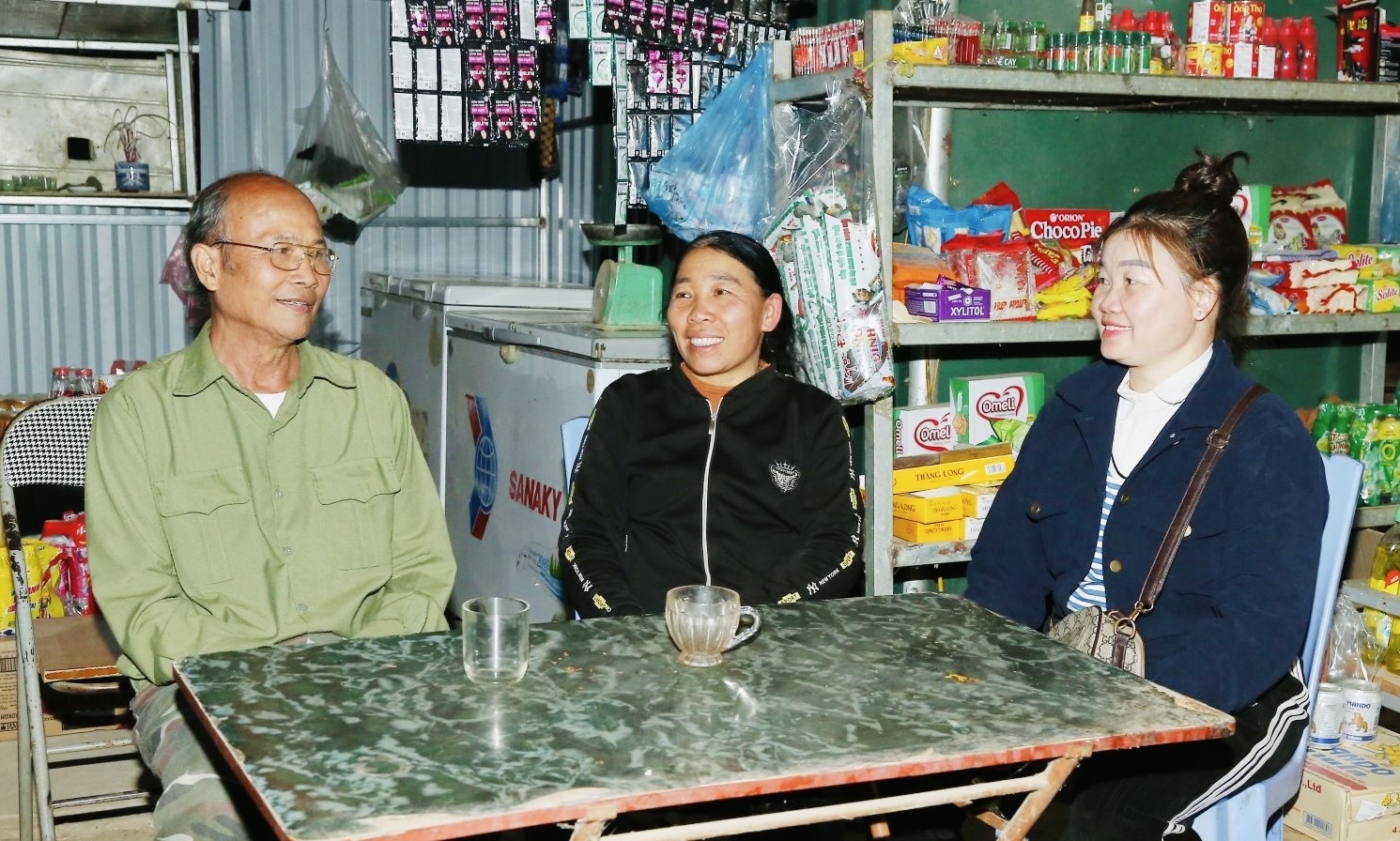 ÔngLường Văn Sáu, người có uy tín ở bản Cao Đa 2, xã Phiêng Ban, huyện Bắc Yên tuyên truyền, vận động nhân dân phát triển kinh tế ÔngLường Văn Sáu, Người có uy tín ở bản Cao Đa 2, xã Phiêng Ban, huyện Bắc Yên tuyên truyền, vận động nhân dân phát triển kinh tế