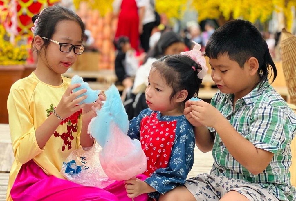TPHCM chính thức tăng ngày nghỉ Tết Nguyên đán 2025 cho học sinh - 1 TPHCM chính thức tăng ngày nghỉ Tết Nguyên đán 2025 cho học sinh - 1