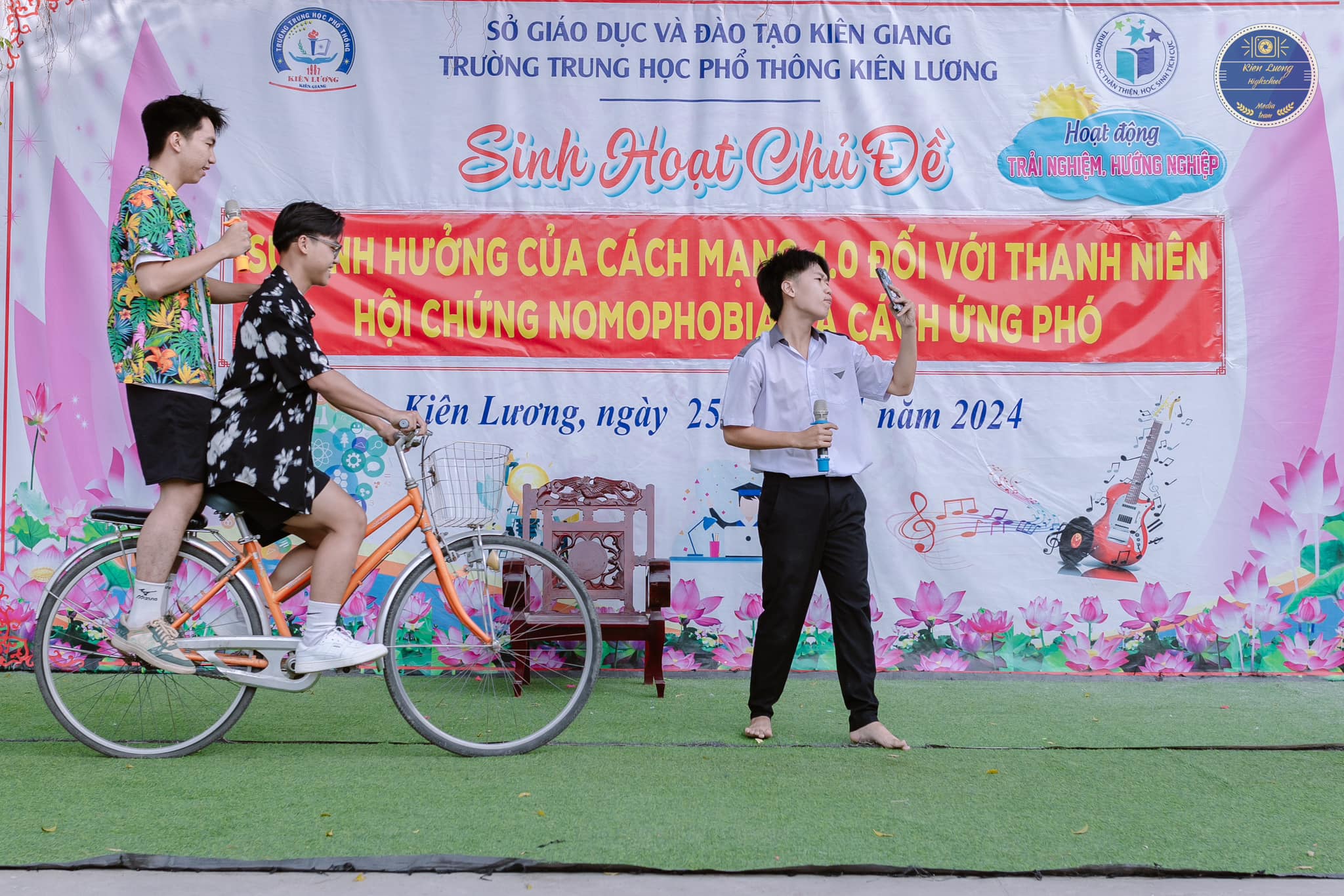Thi khoa học kỹ thuật, học sinh nhận được gì?- Ảnh 1. Thi khoa học kỹ thuật, học sinh nhận được gì?- Ảnh 1.