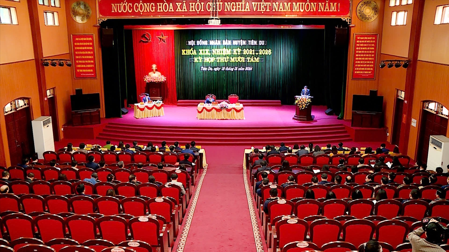 Kỳ họp thường lệ cuối năm 2024, HĐND huyện Tiên Du khóa XIX, nhiệm kỳ 2021-2026 Kỳ họp thường lệ cuối năm 2024, HĐND huyện Tiên Du khóa XIX, nhiệm kỳ 2021-2026
