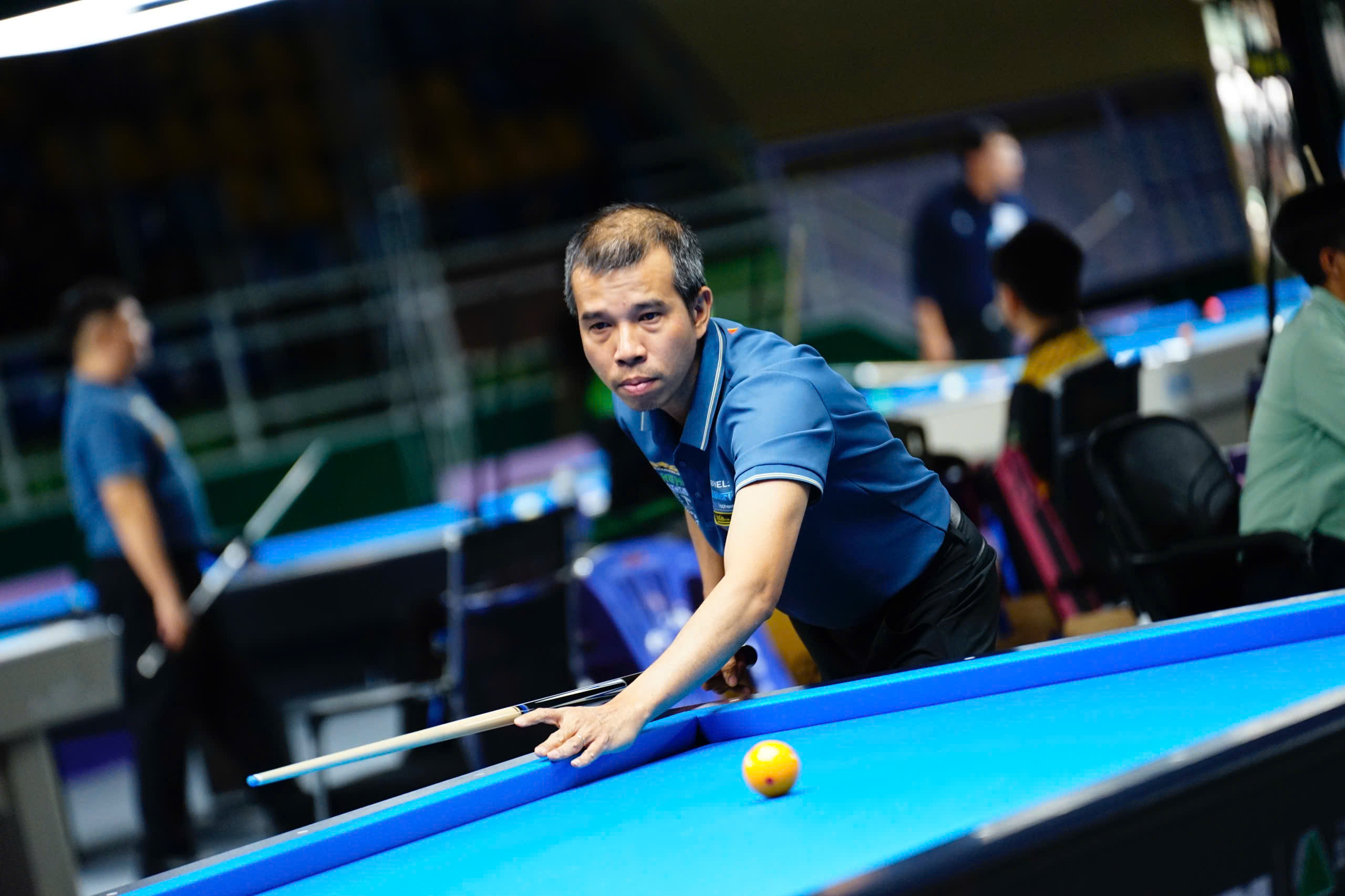 Billiards: Trần Quyết Chiến nhập cuộc bùng nổ, thắng thuyết phục á quân thế giới- Ảnh 1. Billiards: Trần Quyết Chiến nhập cuộc bùng nổ, thắng thuyết phục á quân thế giới- Ảnh 1.