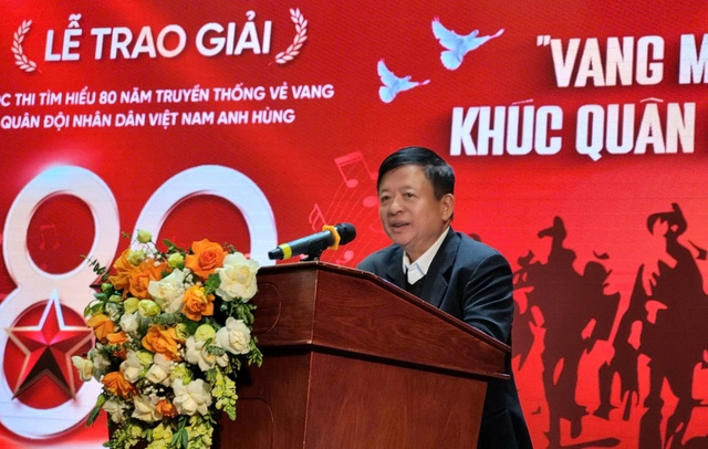 Trao giải Cuộc thi "Tìm hiểu 80 năm truyền thống vẻ vang của Quân đội nhân dân Việt Nam anh hùng" - Ảnh 1. Trao giải Cuộc thi "Tìm hiểu 80 năm truyền thống vẻ vang của Quân đội nhân dân Việt Nam anh hùng" - Ảnh 1.