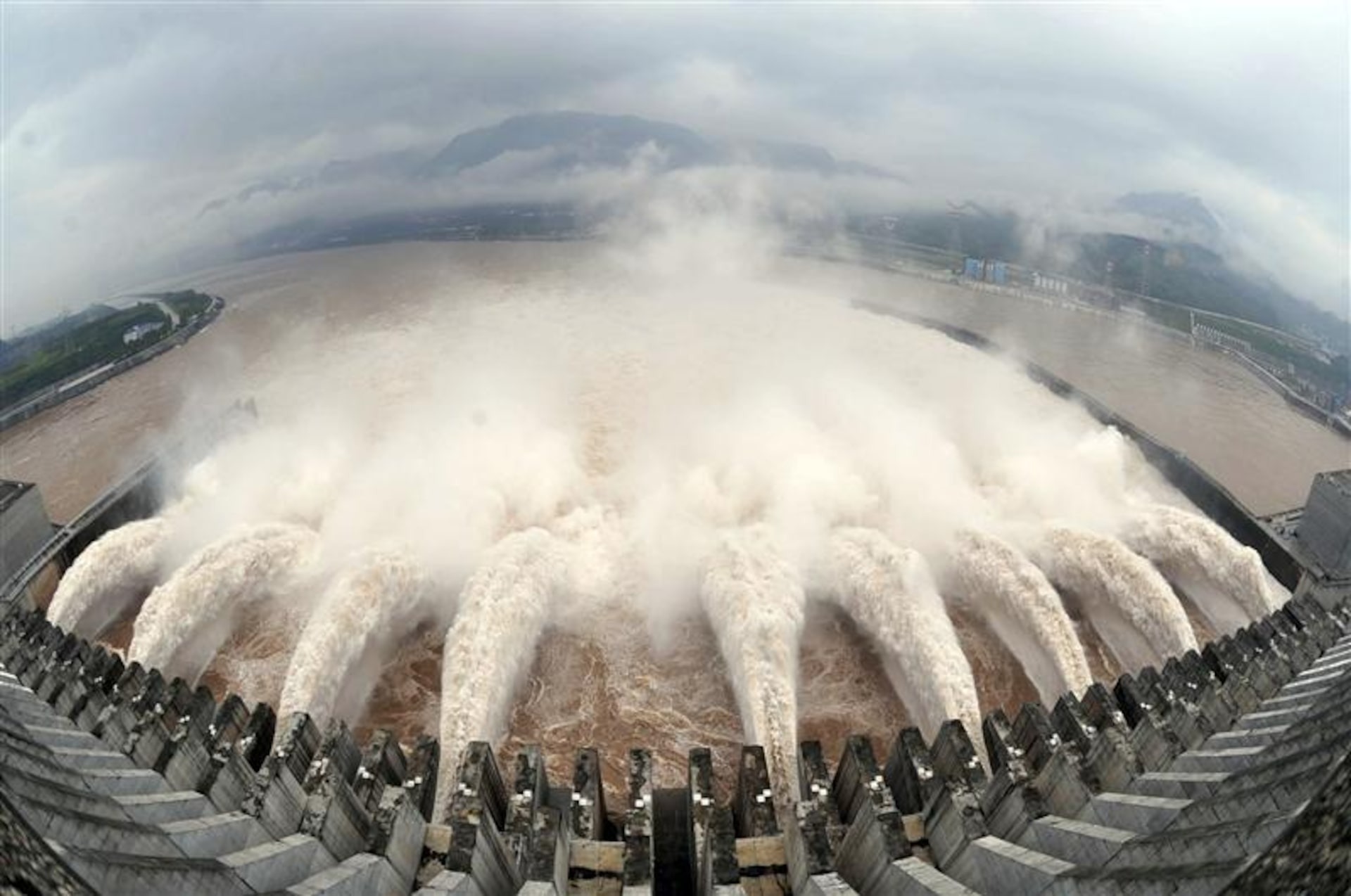 Trung Quốc phê duyệt dự án đập thủy điện công suất gấp 3 lần đập Tam Hiệp- Ảnh 1. Trung Quốc phê duyệt dự án đập thủy điện công suất gấp 3 lần đập Tam Hiệp- Ảnh 1.