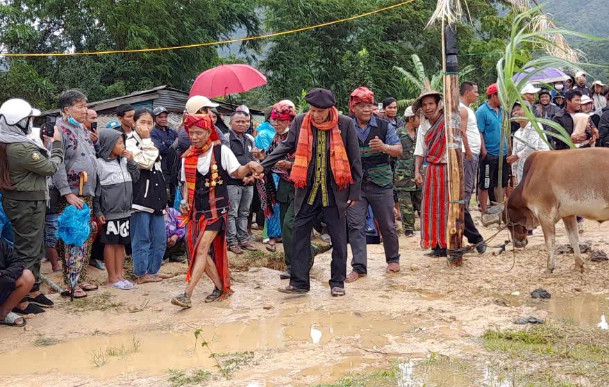 Những lễ hội độc đáo: Tục cải táng thành đại lễ ở Trường Sơn- Ảnh 1. Những lễ hội độc đáo: Tục cải táng thành đại lễ ở Trường Sơn- Ảnh 1.