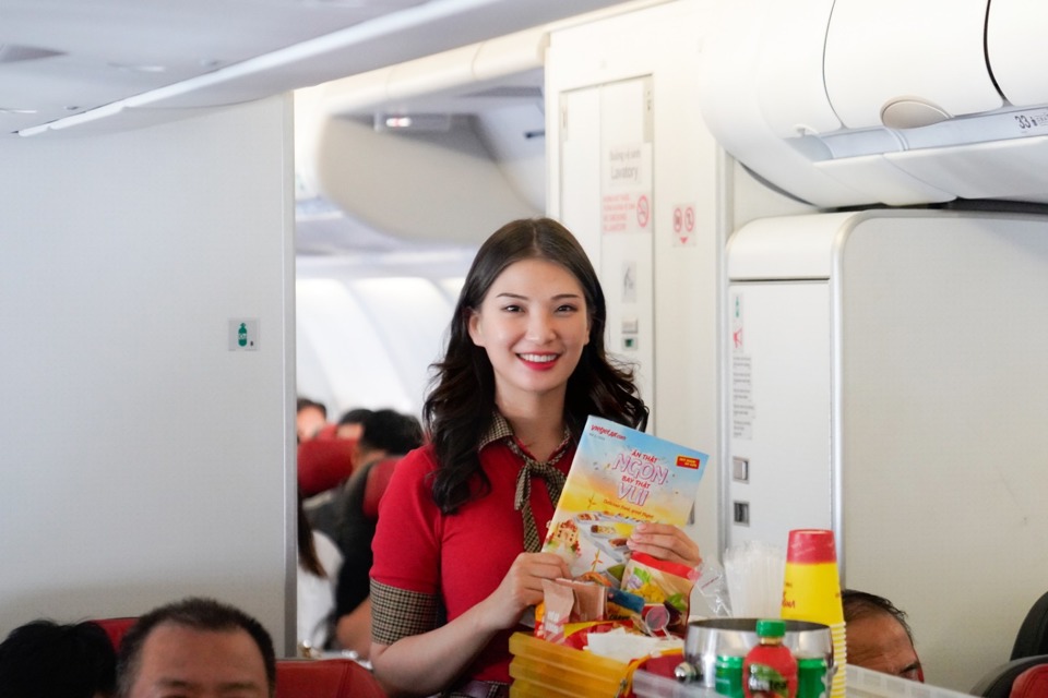 Tiếp viên hàng không Vietjet.