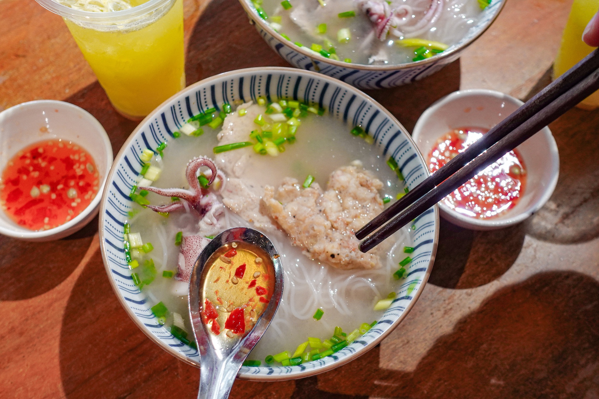 Từng gây tranh cãi nhưng món đặc sản Phú Quốc này lại ẩn chứa câu chuyện mà không phải du khách nào cũng biết- Ảnh 1. Từng gây tranh cãi nhưng món đặc sản Phú Quốc này lại ẩn chứa câu chuyện mà không phải du khách nào cũng biết- Ảnh 1.