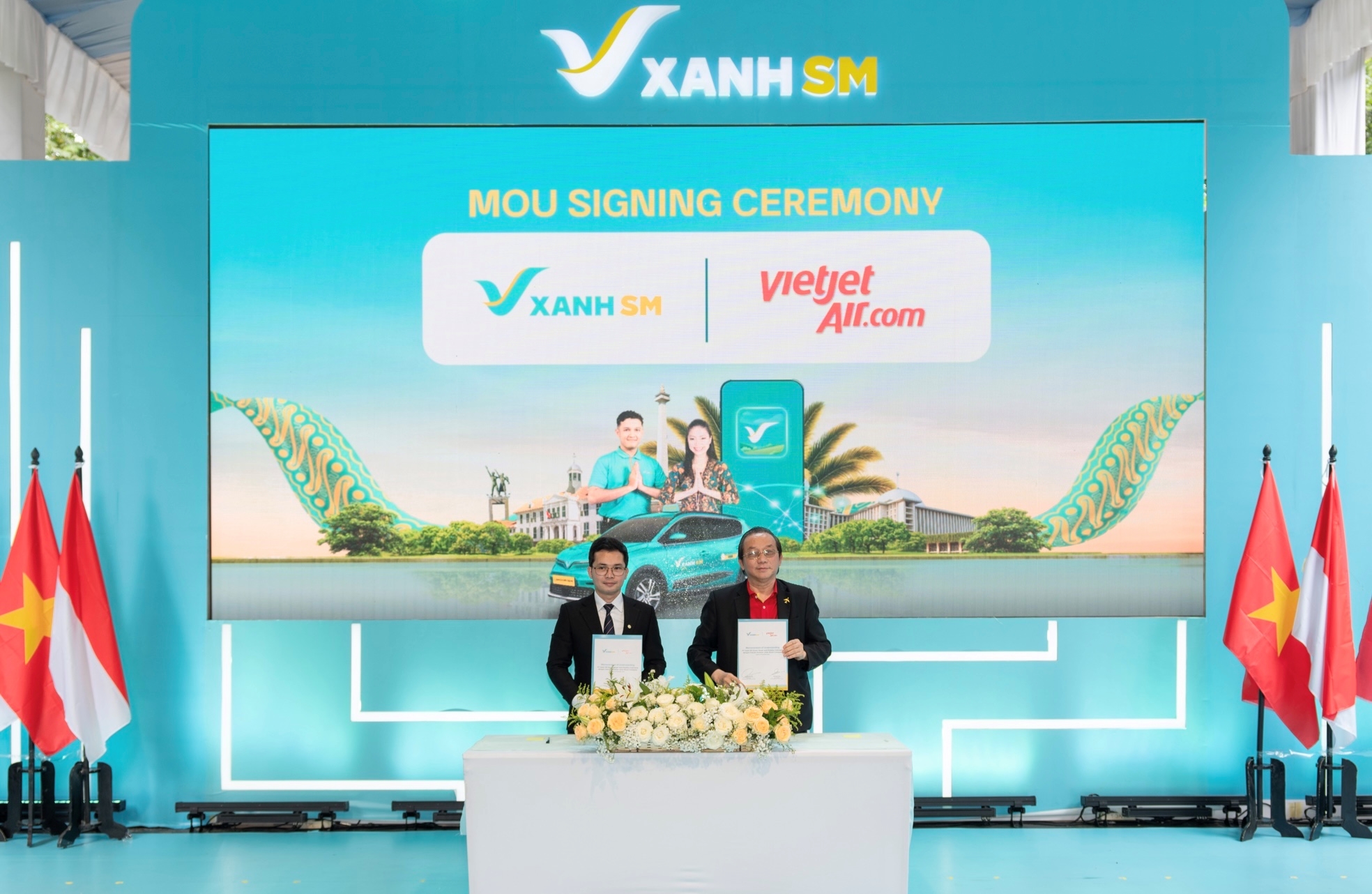 Vietjet và Xanh SM bắt tay phát triển sản phẩm di chuyển xanh cho du khách- Ảnh 1. Vietjet và Xanh SM bắt tay phát triển sản phẩm di chuyển xanh cho du khách- Ảnh 1.