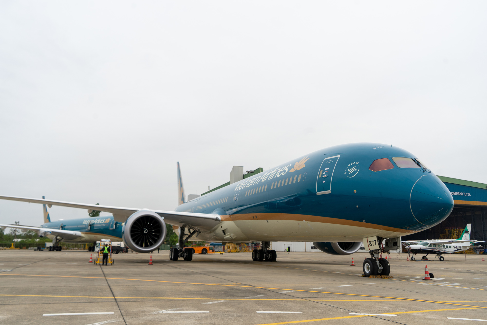 Vietnam Airlines, Vietjet tiếp tục bổ sung máy bay dịp Tết - Ảnh 1. Vietnam Airlines, Vietjet tiếp tục bổ sung máy bay dịp Tết - Ảnh 1.