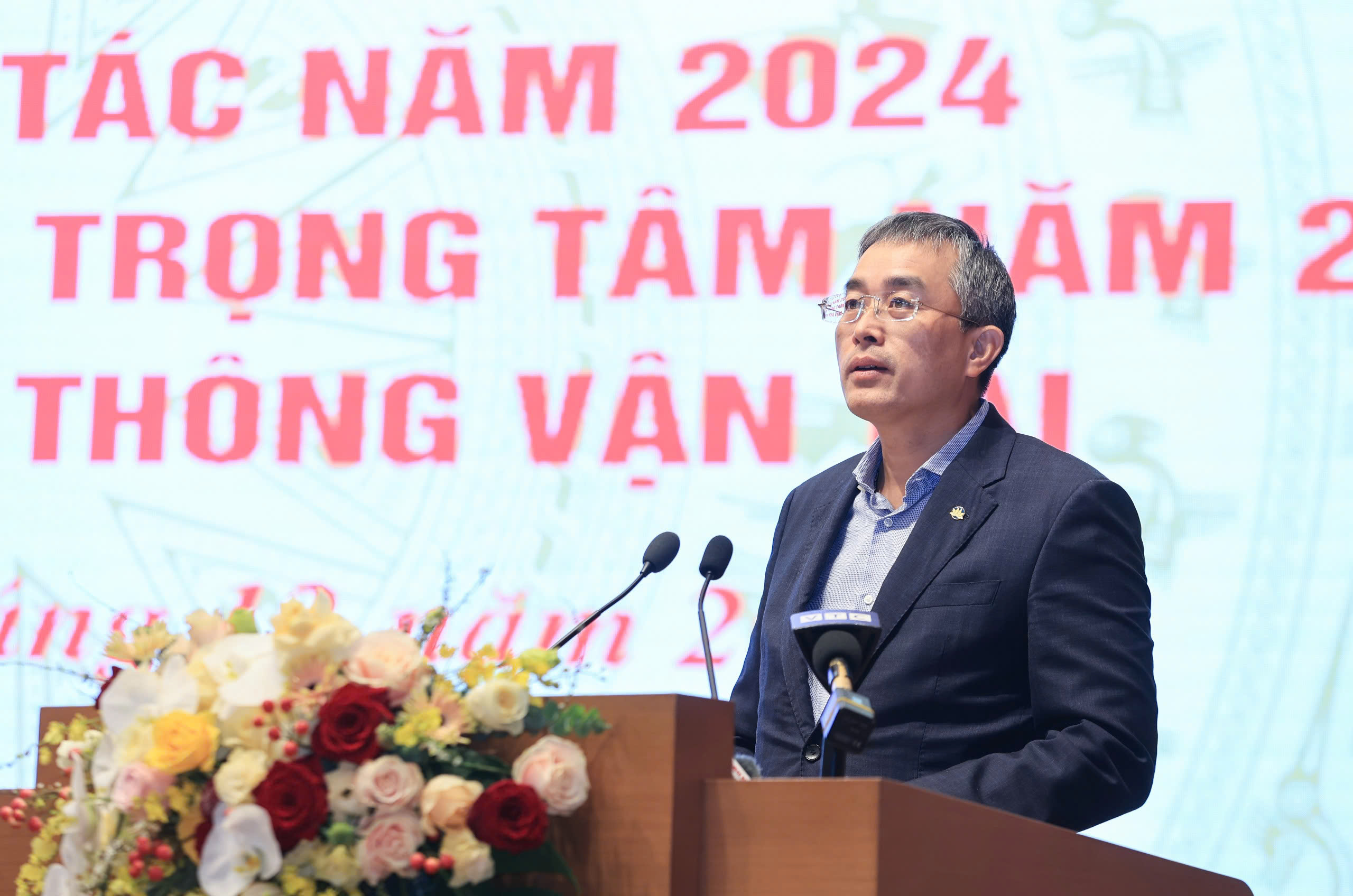 Vietnam Airlines đặt mục tiêu vận chuyển hơn 25 triệu khách trong năm 2025- Ảnh 1. Vietnam Airlines đặt mục tiêu vận chuyển hơn 25 triệu khách trong năm 2025- Ảnh 1.