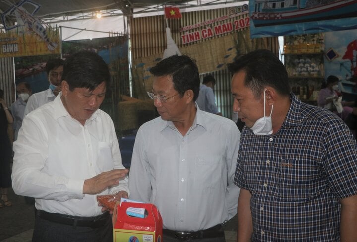 Cà Mau: Nỗ lực đưa các sản phẩm OCOP không ngừng vươn xa Cà Mau: Nỗ lực đưa các sản phẩm OCOP không ngừng vươn xa
