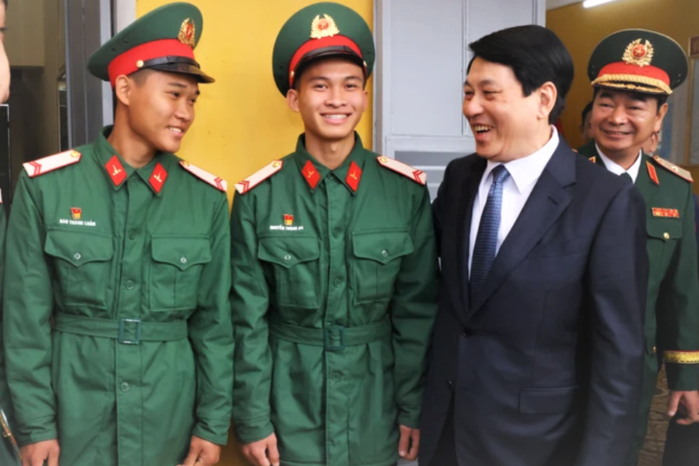 Chủ tịch nước kiểm tra công tác sẵn sàng chiến đấu tại Quân đoàn chủ lực - 2 Chủ tịch nước kiểm tra công tác sẵn sàng chiến đấu tại Quân đoàn chủ lực - 2
