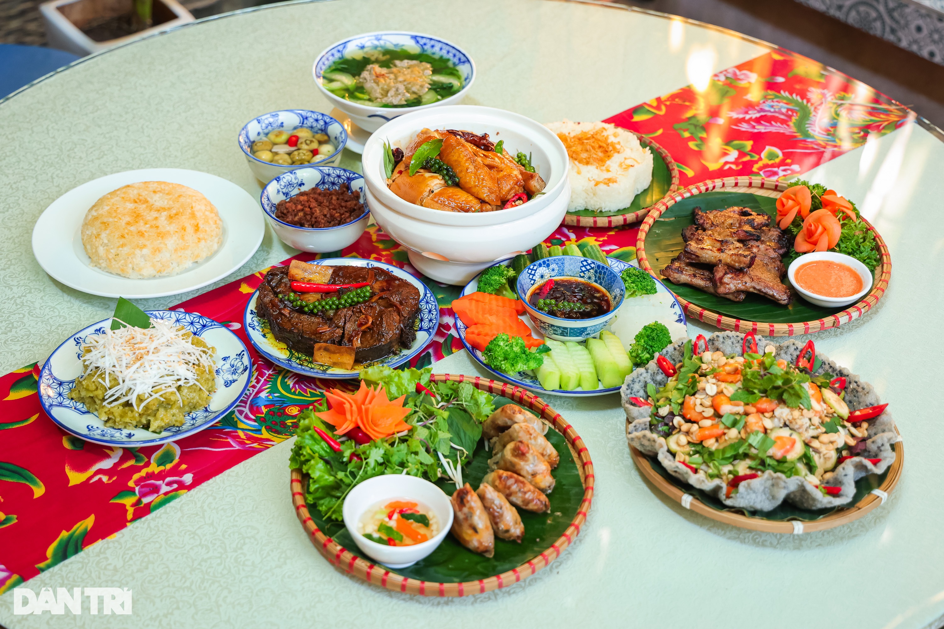 Món sườn nướng ở nhà hàng trong biệt thự Hà Nội khiến đầu bếp Anh muốn học - 8 Món sườn nướng ở nhà hàng trong biệt thự Hà Nội khiến đầu bếp Anh muốn học - 8