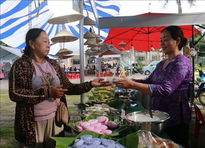 Hội chợ Xúc tiến thương mại sản phẩm OCOP và đặc sản vùng miền Sóc Trăng - Vietnam.vn Hội chợ Xúc tiến thương mại sản phẩm OCOP và đặc sản vùng miền Sóc Trăng