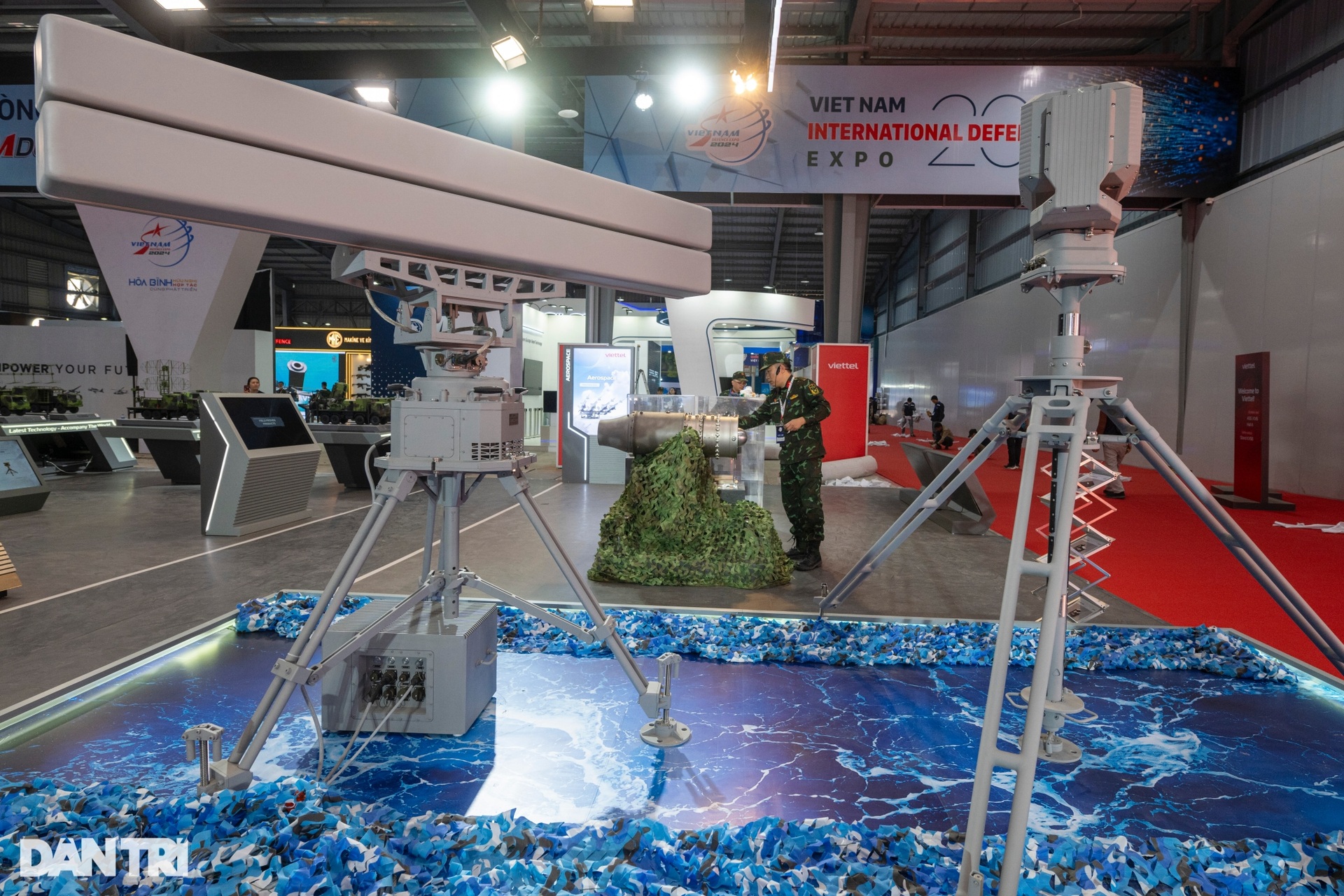 Loạt UAV hiện đại do Viettel sản xuất trưng bày tại Triển lãm Quốc phòng - 12 Loạt UAV hiện đại do Viettel sản xuất trưng bày tại Triển lãm Quốc phòng - 12