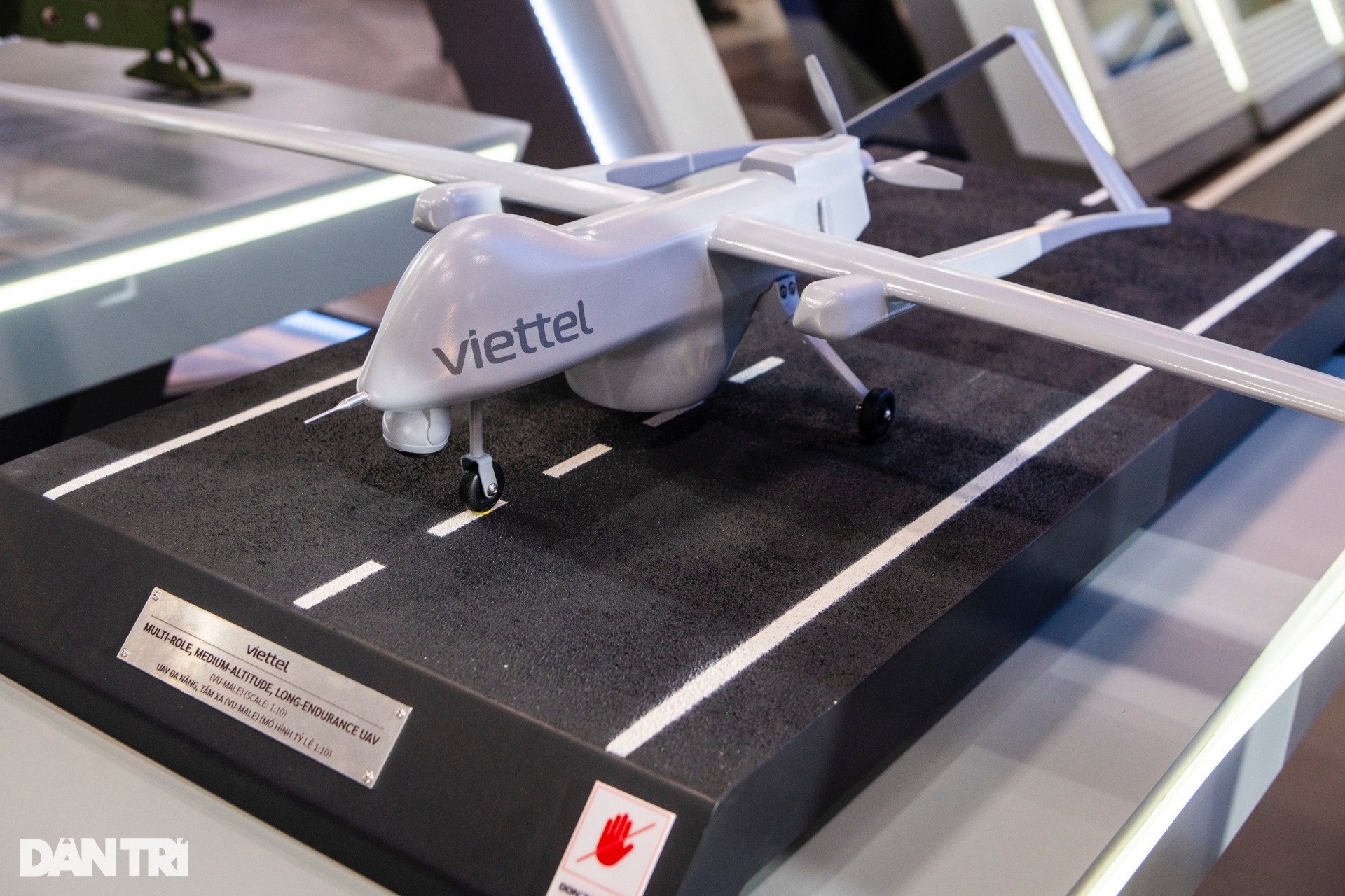 Loạt UAV hiện đại do Viettel sản xuất trưng bày tại Triển lãm Quốc phòng - 3 Loạt UAV hiện đại do Viettel sản xuất trưng bày tại Triển lãm Quốc phòng - 3