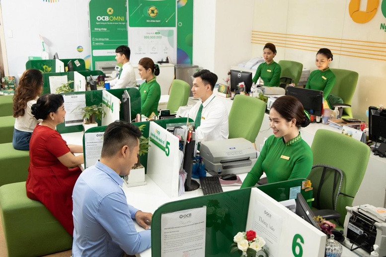 OCB được vinh danh vào top thương hiệu niêm yết dẫn đầu năm 2024 - Vietnam.vn OCB được vinh danh vào top thương hiệu niêm yết dẫn đầu năm 2024