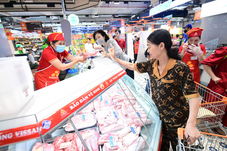Saigon Co.op giữ bình ổn giá, tăng cường hàng hóa Tết Nguyên Đán 2025 - Ảnh 5.