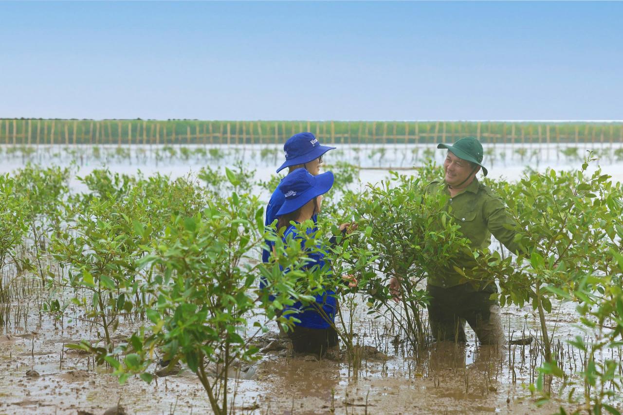 Thực hành ESG tại doanh nghiệp đi đầu về phát triển bền vững Vinamilk - Vietnam.vn Thực hành ESG tại doanh nghiệp đi đầu về phát triển bền vững Vinamilk
