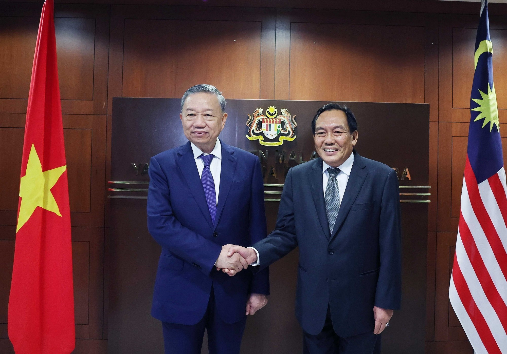 Tổng Bí thư Tô Lâm hội kiến Chủ tịch Thượng viện Malaysia Awang Bemee Awang Ali Basah ngày 21/11/2024. (Ảnh: Thống Nhất/TTXVN) tong-bi-thu-to-lam-malaysia-1.jpg