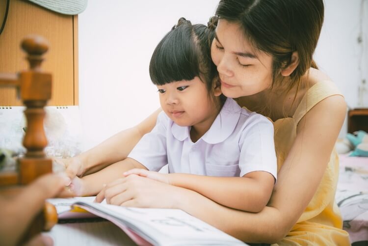11 sai lầm của cha mẹ khi kèm con học ở nhà khiến trẻ càng học càng kém- Ảnh 1. 11 sai lầm của cha mẹ khi kèm con học ở nhà khiến trẻ càng học càng kém- Ảnh 1.