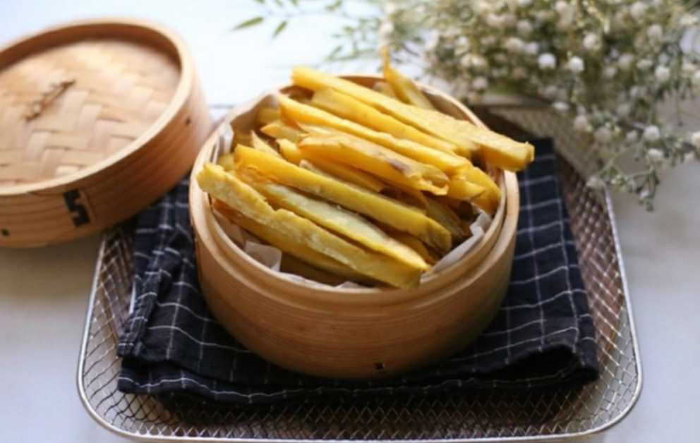 Cách làm khoai lang sấy dẻo bằng nồi chiên không dầu dẻo, ngọt, không bị cứng, không bị mềm, mời khách ngày Tết khỏi lo tăng cân - Ảnh 7. Cách làm khoai lang sấy dẻo bằng nồi chiên không dầu dẻo, ngọt, không bị cứng, không bị mềm, mời khách ngày Tết khỏi lo tăng cân - Ảnh 7.