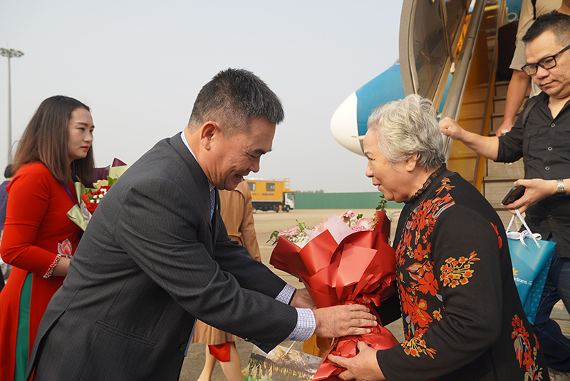 Quảng Bình: Chào đón 66 du khách Quảng Bình: Chào đón 66 du khách