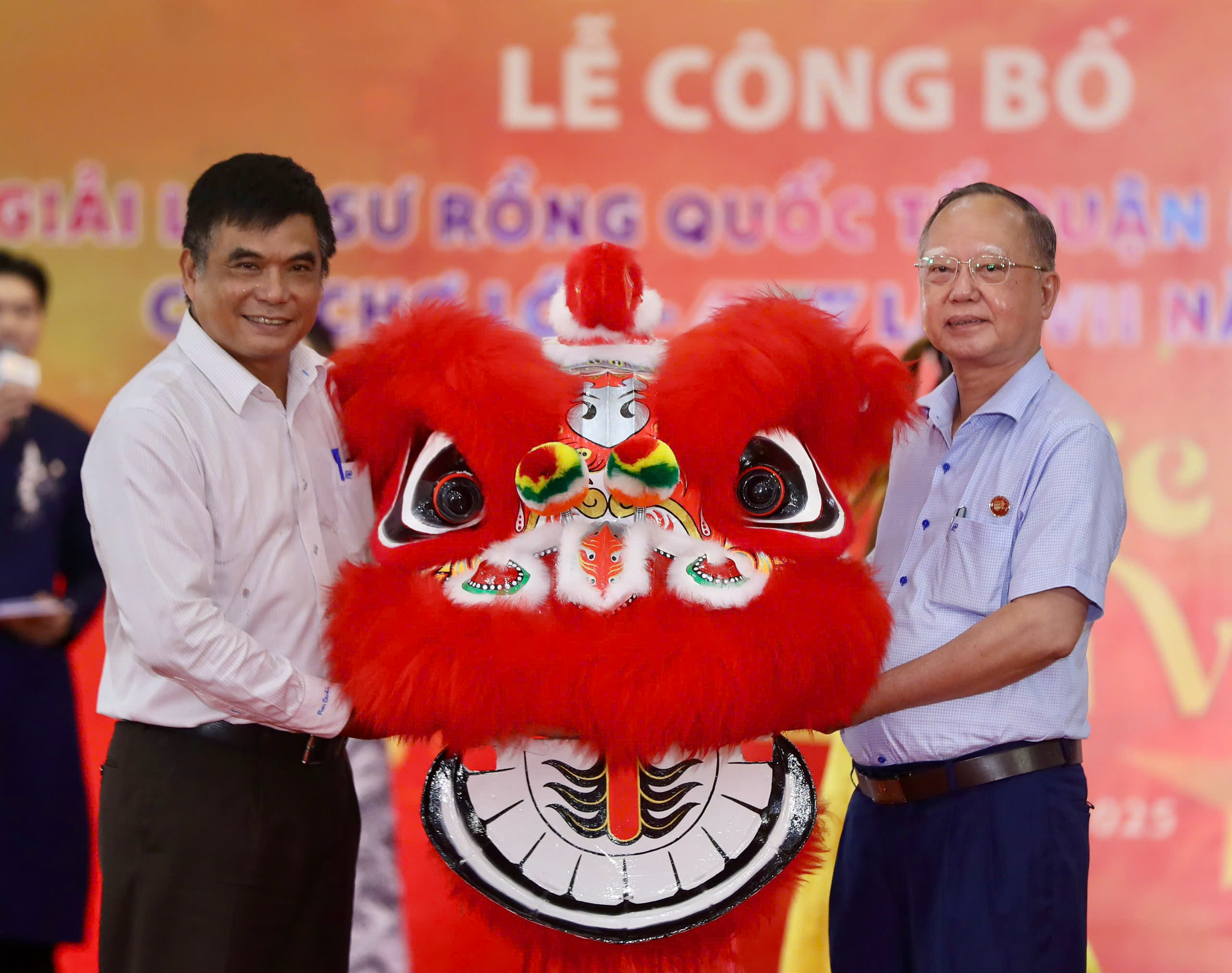 Hấp dẫn giải Lân Sư Rồng quận 5: Nhiều đội quốc tế tham gia tranh tài- Ảnh 2. Hấp dẫn giải Lân Sư Rồng quận 5: Nhiều đội quốc tế tham gia tranh tài- Ảnh 2.