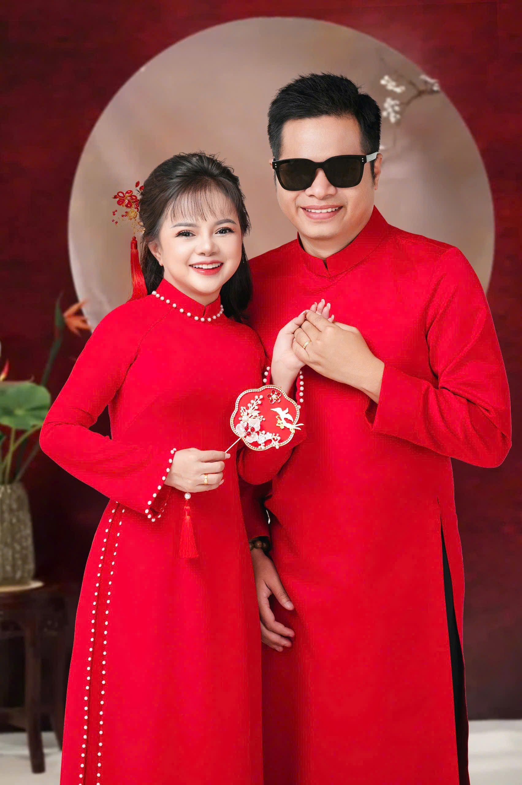 Người phụ nữ 1,24m lấy chồng kém 14 tuổi: Quả ngọt từ tình bạn hơn 10 năm - Ảnh 5. Người phụ nữ 1,24m lấy chồng kém 14 tuổi: Quả ngọt từ tình bạn hơn 10 năm - Ảnh 5.