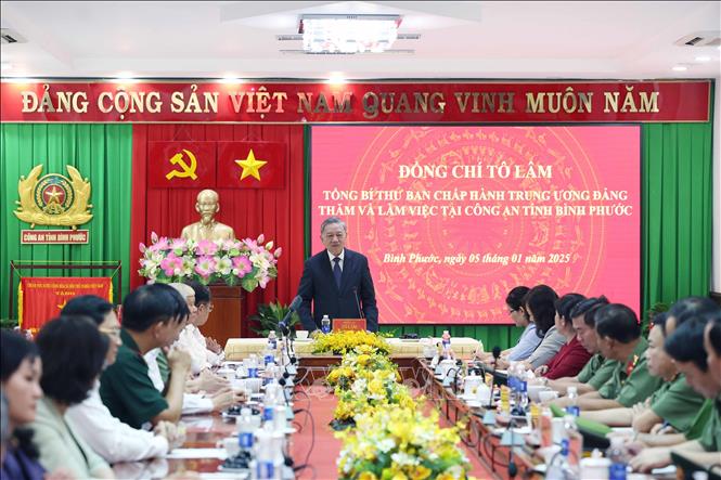 Tổng Bí thư Tô Lâm thăm và làm việc với Công an tỉnh Bình Phước- Ảnh 5. Tổng Bí thư Tô Lâm thăm và làm việc với Công an tỉnh Bình Phước- Ảnh 5.