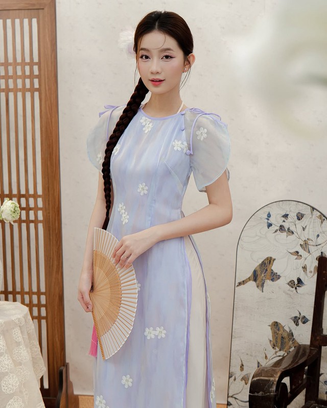 Khoe sắc đón xuân với loạt gam màu pastel ‘không đụng hàng’- Ảnh 2. Khoe sắc đón xuân với loạt gam màu pastel ‘không đụng hàng’- Ảnh 2.