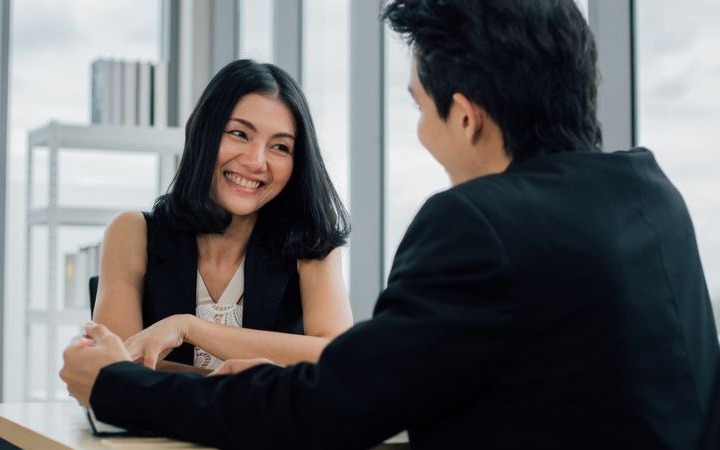 Gặp lại mối tình đầu ở buổi họp lớp, cụ ông U80 về đòi ly hôn vợ- Ảnh 2. 4 chòm sao nam khó chung thuỷ nhất