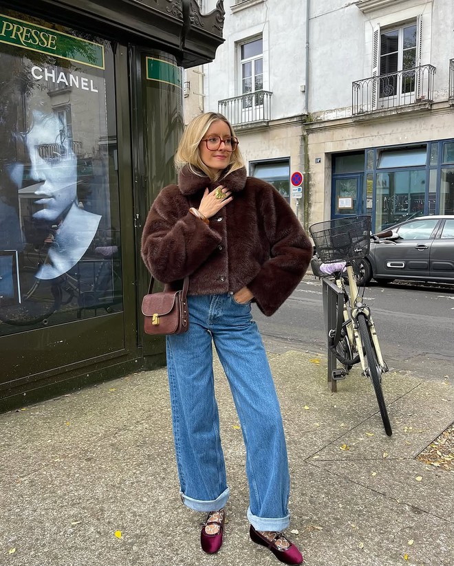 Quần jeans xắn gấu 'tỏa nhiệt' vào những ngày đông- Ảnh 5. Quần jeans xắn gấu 'tỏa nhiệt' vào những ngày đông- Ảnh 5.