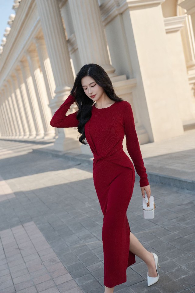 Quyến rũ và thu hút trong ngày xuân với váy ôm body- Ảnh 5. Quyến rũ và thu hút trong ngày xuân với váy ôm body- Ảnh 5.