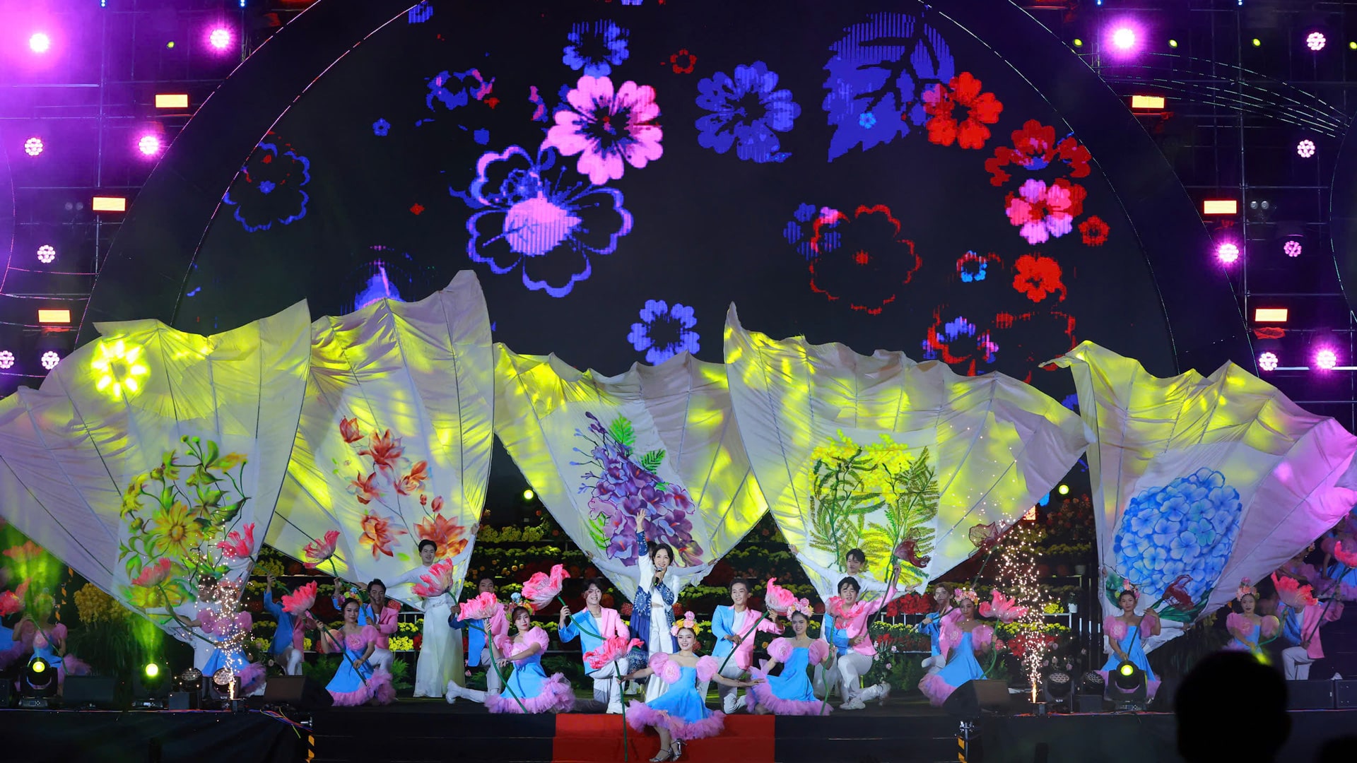 Nhiều chương trình, hoạt động nổi bật đã diễn ra trong khuôn khổ Festival Hoa Đà Lạt lần thứ 10 - năm 2024 3