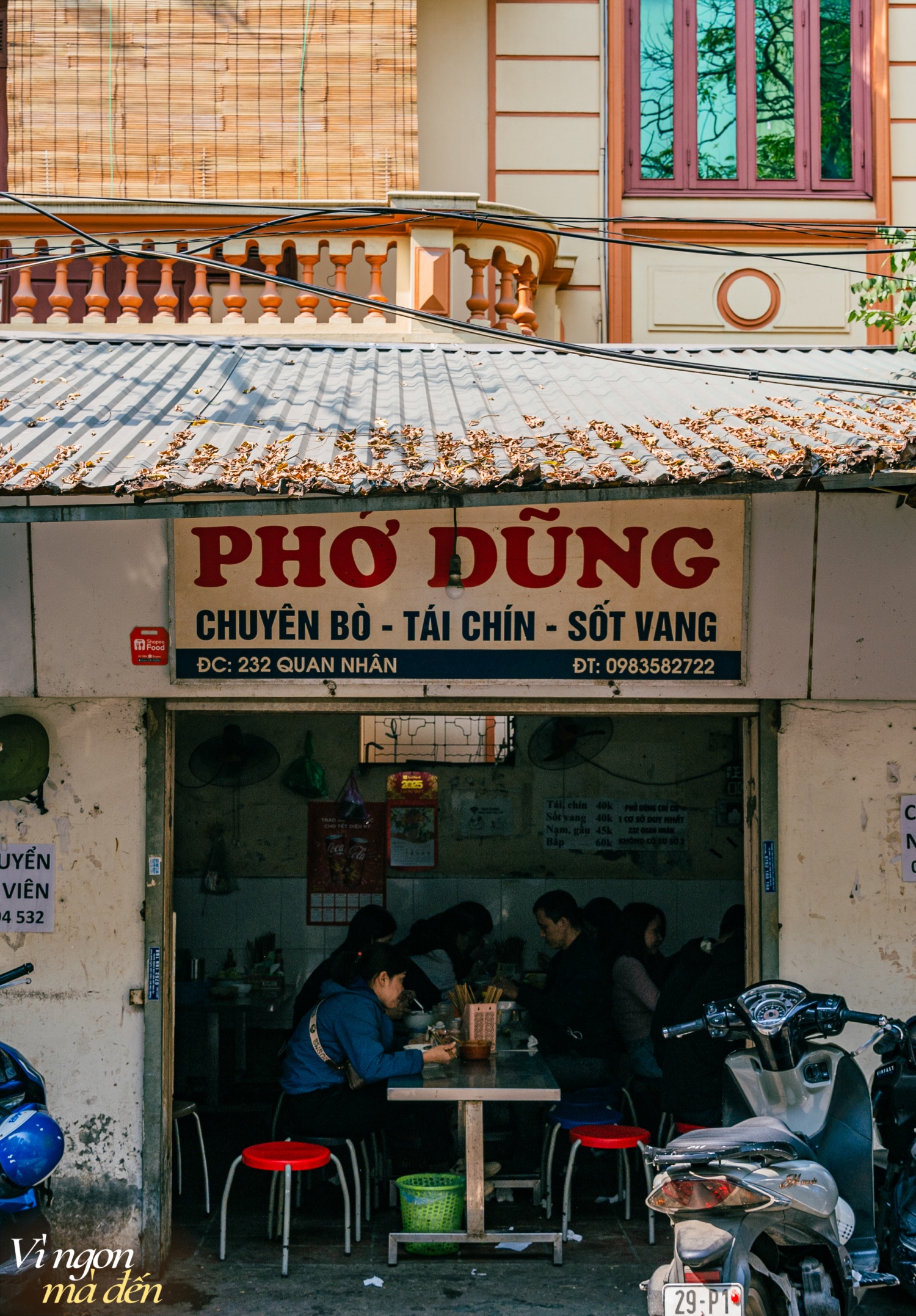 Quán phở nằm trong căn nhà cấp 4 giữa Thủ đô, lạ miệng với topping gừng tươi độc đáo, khẳng định nước dùng có thêm thứ gia vị này! - Ảnh 2. Quán phở nằm trong căn nhà cấp 4 giữa Thủ đô, lạ miệng với topping gừng tươi độc đáo, khẳng định nước dùng có thêm thứ gia vị này! - Ảnh 2.