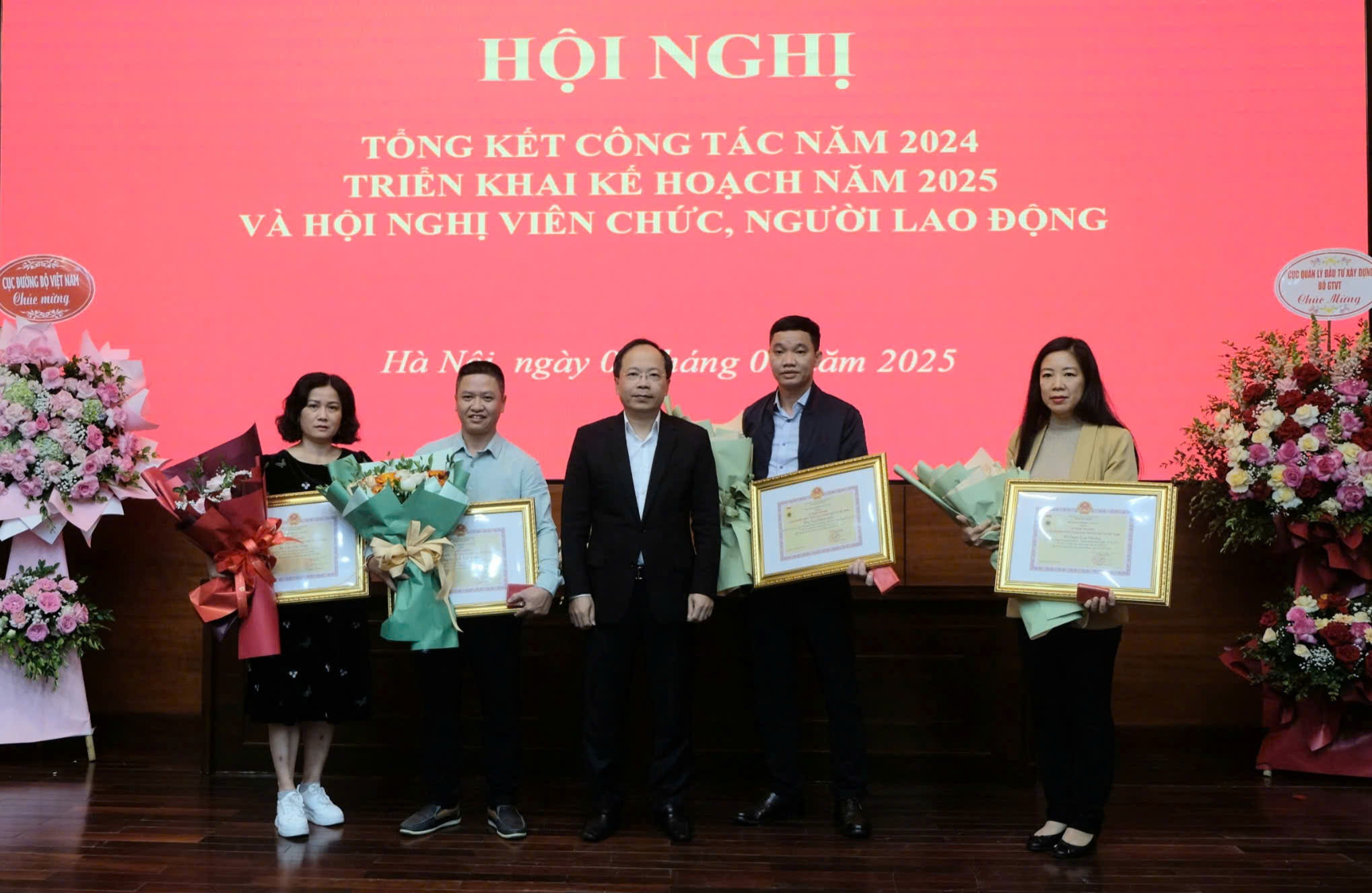 Thứ trưởng Nguyễn Duy Lâm: Hoàn thành đồng bộ các hạng mục mới đưa cao tốc vào khai thác- Ảnh 2. Thứ trưởng Nguyễn Duy Lâm: Hoàn thành đồng bộ các hạng mục mới đưa cao tốc vào khai thác- Ảnh 2.