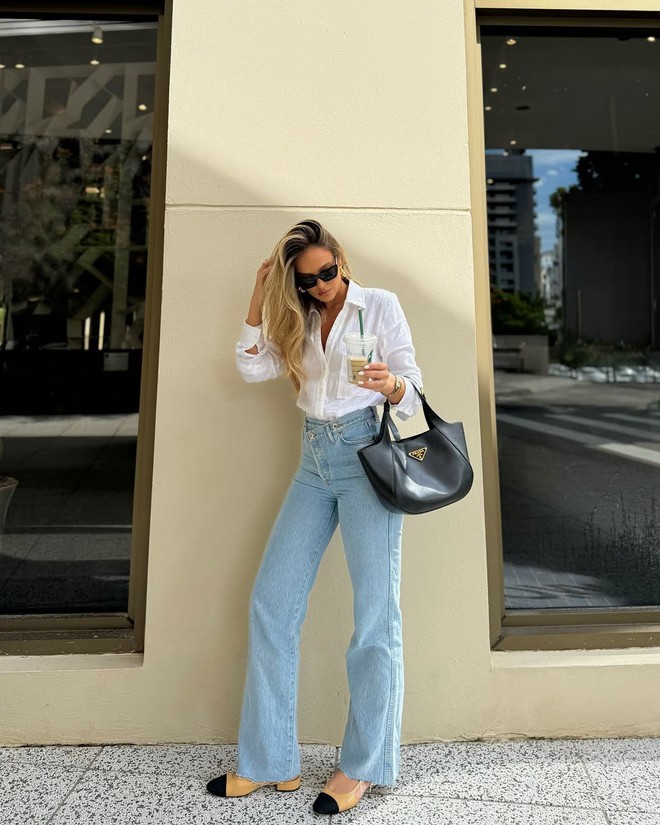 Đây là cách mặc đẹp quần jeans xanh cuối đông- Ảnh 4. Đây là cách mặc đẹp quần jeans xanh cuối đông- Ảnh 4.