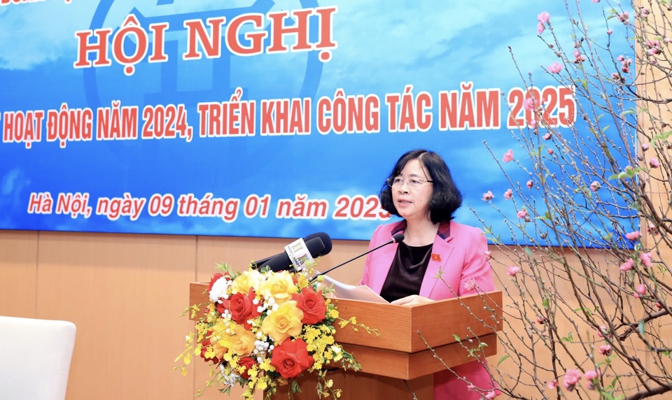 Bí thư Thành ủy, Trưởng đoàn đại biểu Quốc hội TP Hà Nội Bùi Thị Minh Hoài phát biểu tại hội nghị