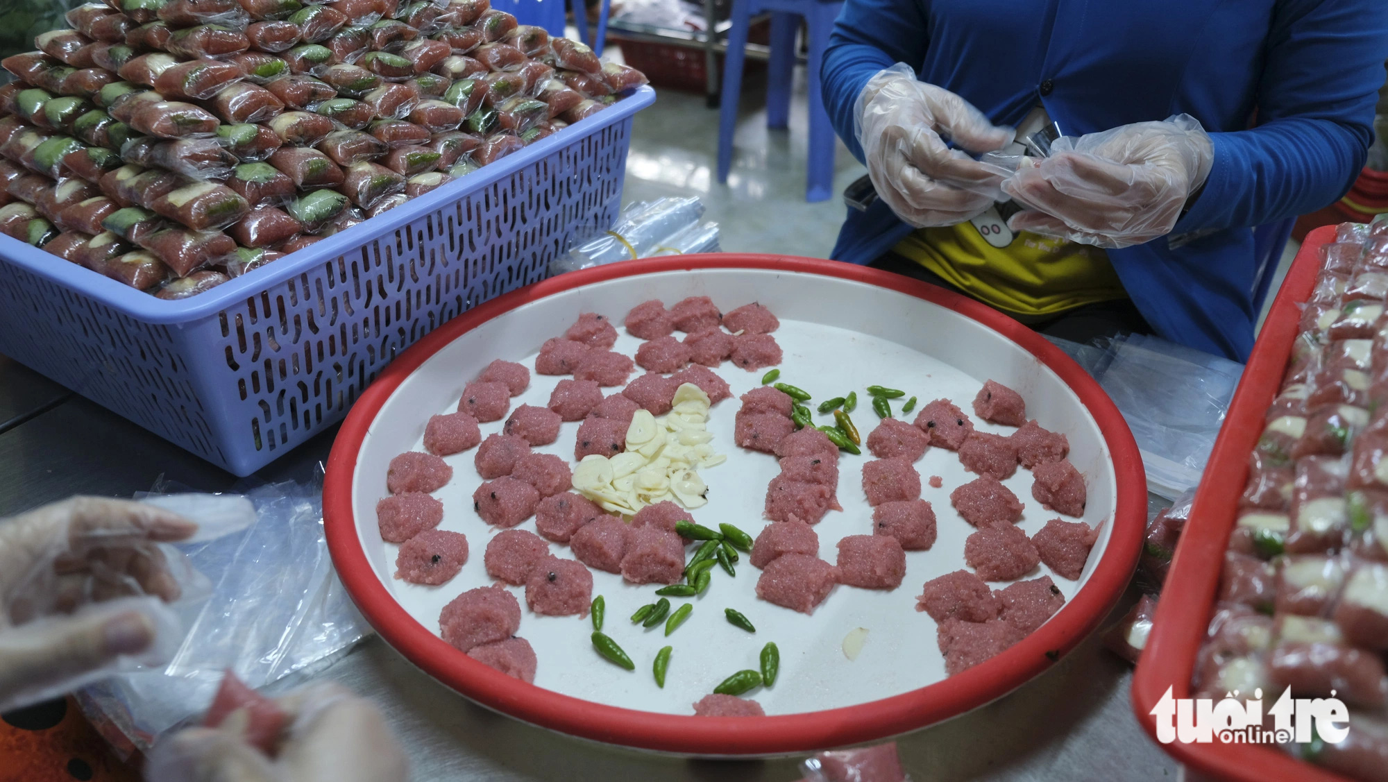 Bí quyết làm nem Lai Vung đặc sản miền Tây ít người biết - Ảnh 4.