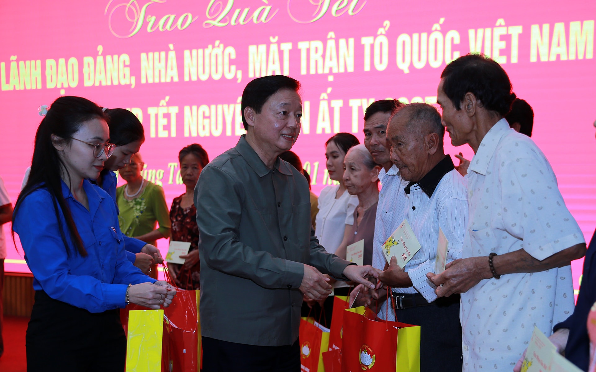 Bà Rịa-Vũng Tàu tiếp tục tiên phong thực hiện chính sách an sinh xã hội- Ảnh 2. Bà Rịa-Vũng Tàu tiếp tục tiên phong thực hiện chính sách an sinh xã hội- Ảnh 2.