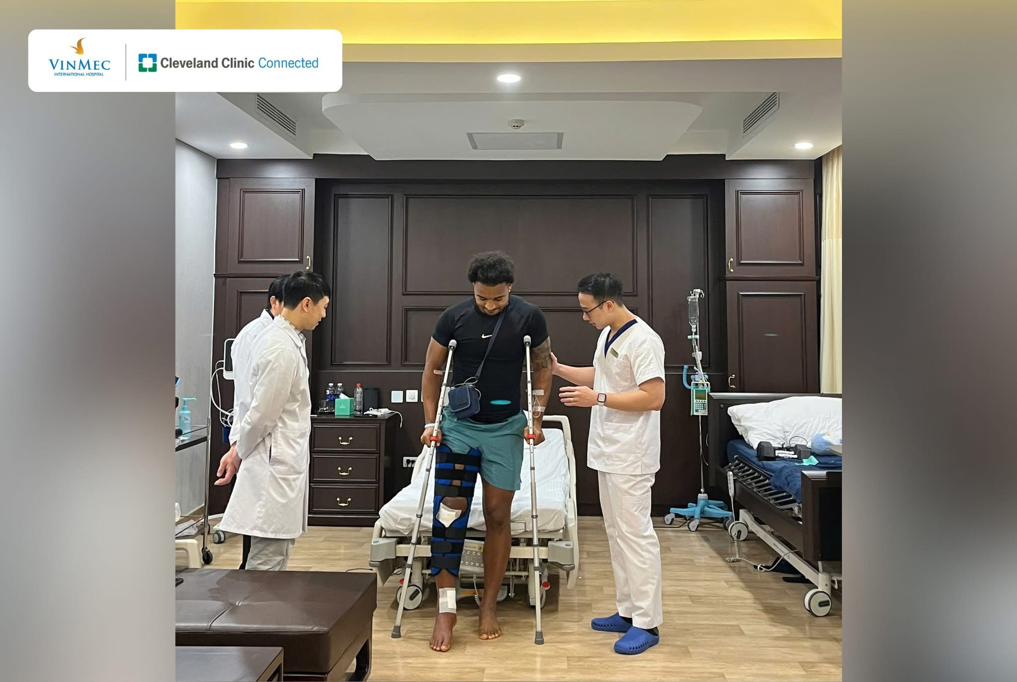 Xuân Son 5 ngày sau mổ: 'Tôi sẽ trở lại mạnh mẽ, tiếp tục cống hiến cho bóng đá Việt Nam'- Ảnh 2. Xuân Son 5 ngày sau mổ: 'Tôi sẽ trở lại mạnh mẽ, tiếp tục cống hiến cho bóng đá Việt Nam'- Ảnh 2.