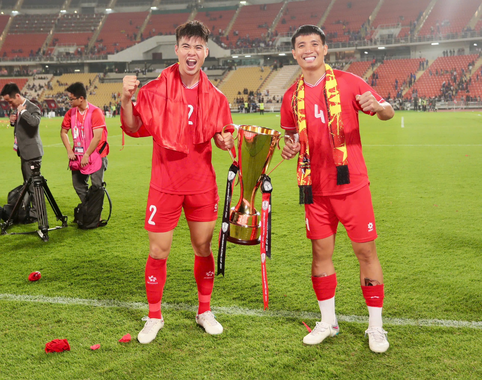 Hoàng Đức, Duy Mạnh và Đình Triệu có cơ hội giành thêm danh hiệu tại AFF Cup
- Ảnh 3. Hoàng Đức, Duy Mạnh và Đình Triệu có cơ hội giành thêm danh hiệu tại AFF Cup
- Ảnh 3.