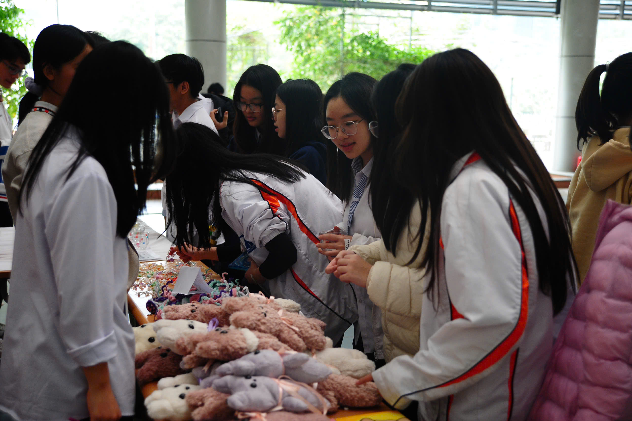 Lan toả về tái chế và tái sử dụng rác thải từ ngày Đổi giấy của học sinh Hà Nội- Ảnh 2. Lan toả về tái chế và tái sử dụng rác thải từ ngày Đổi giấy của học sinh Hà Nội- Ảnh 2.