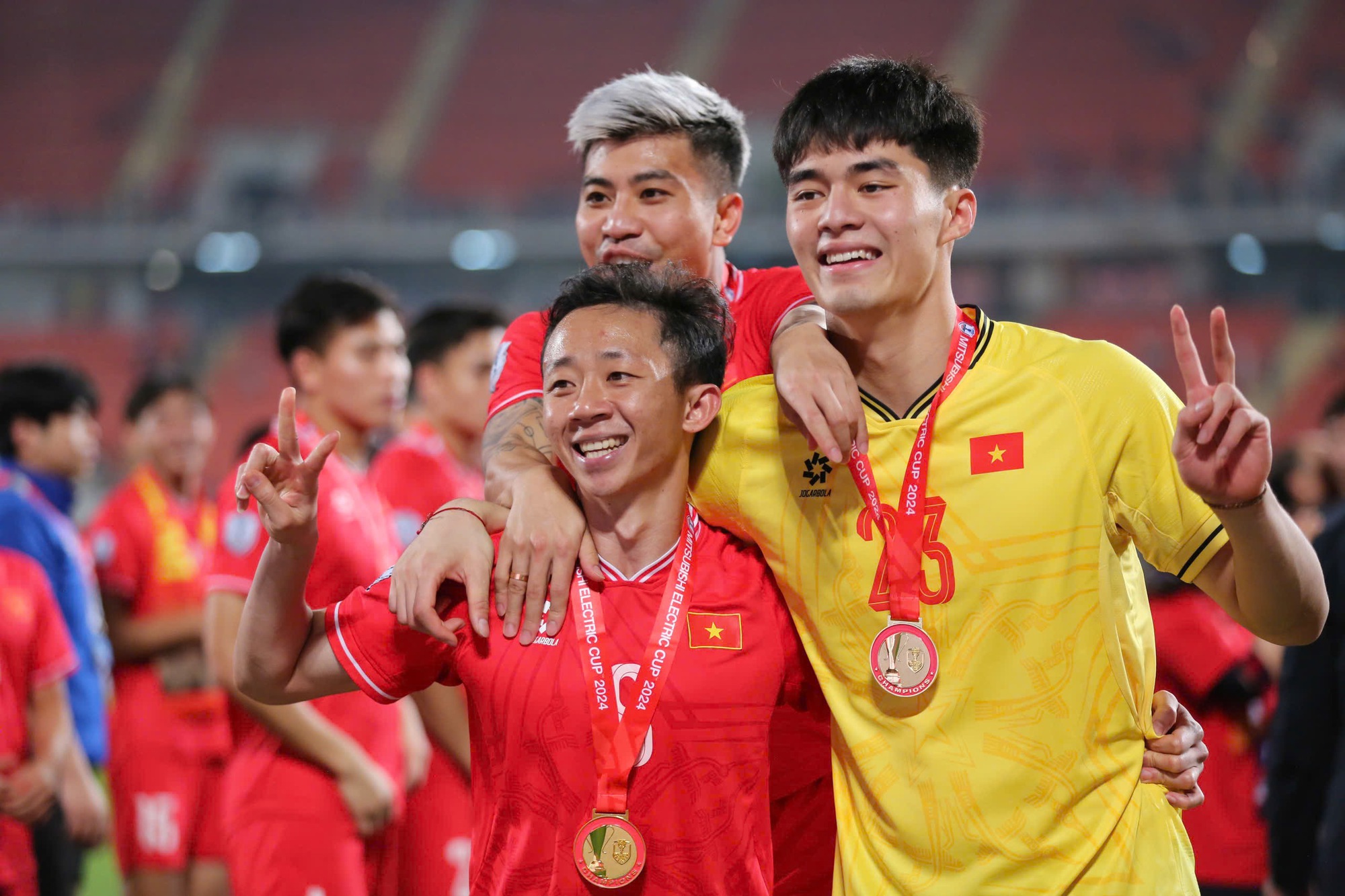 Dưới bàn tay ‘phù thủy’ Kim Sang-sik, các nhân tố trẻ đã biến hóa thế nào?
- Ảnh 2. Dưới bàn tay ‘phù thủy’ Kim Sang-sik, các nhân tố trẻ đã biến hóa thế nào?
- Ảnh 2.