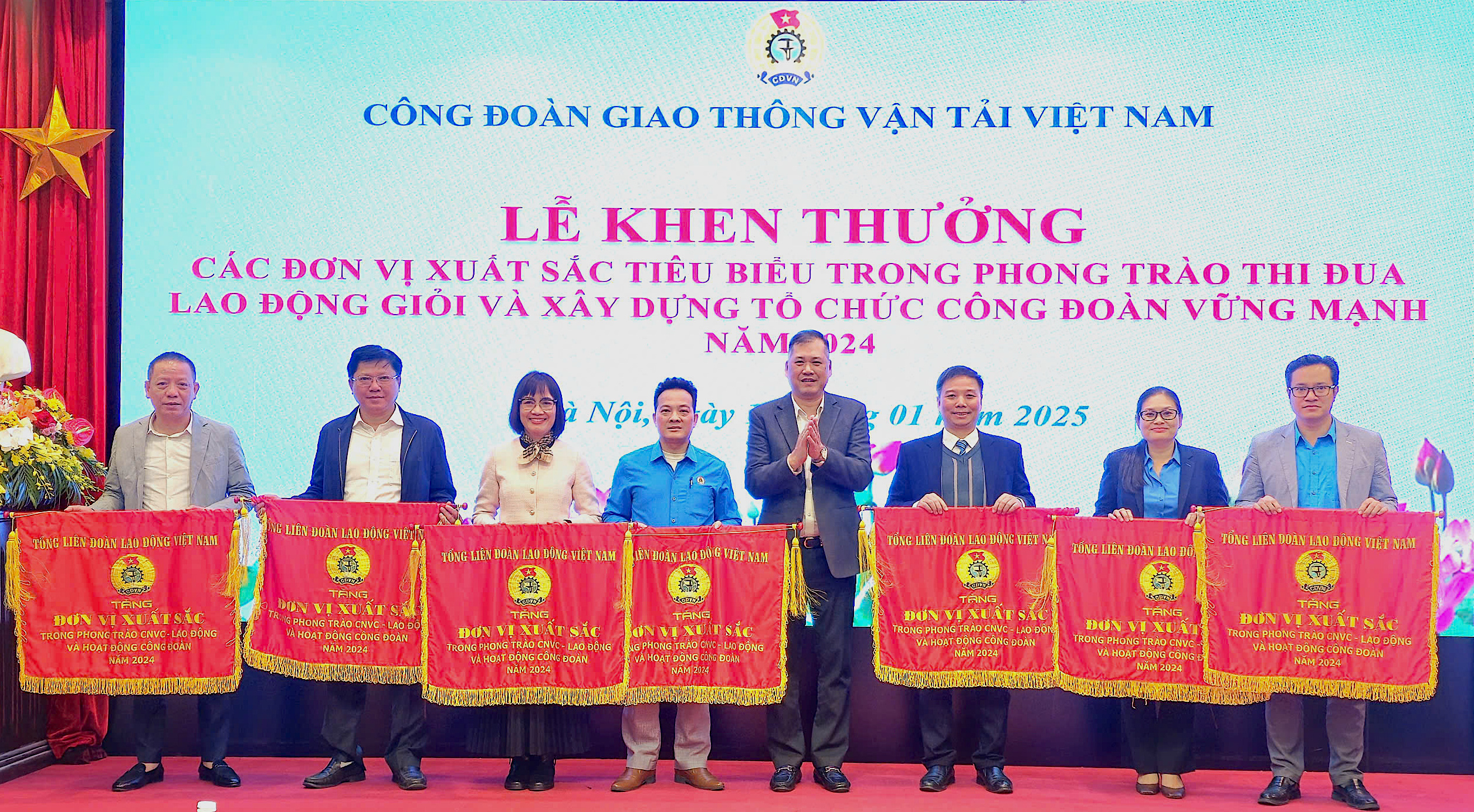 Công đoàn GTVT: Chỗ dựa vững chắc cho người lao động- Ảnh 2. Công đoàn GTVT: Chỗ dựa vững chắc cho người lao động- Ảnh 2.
