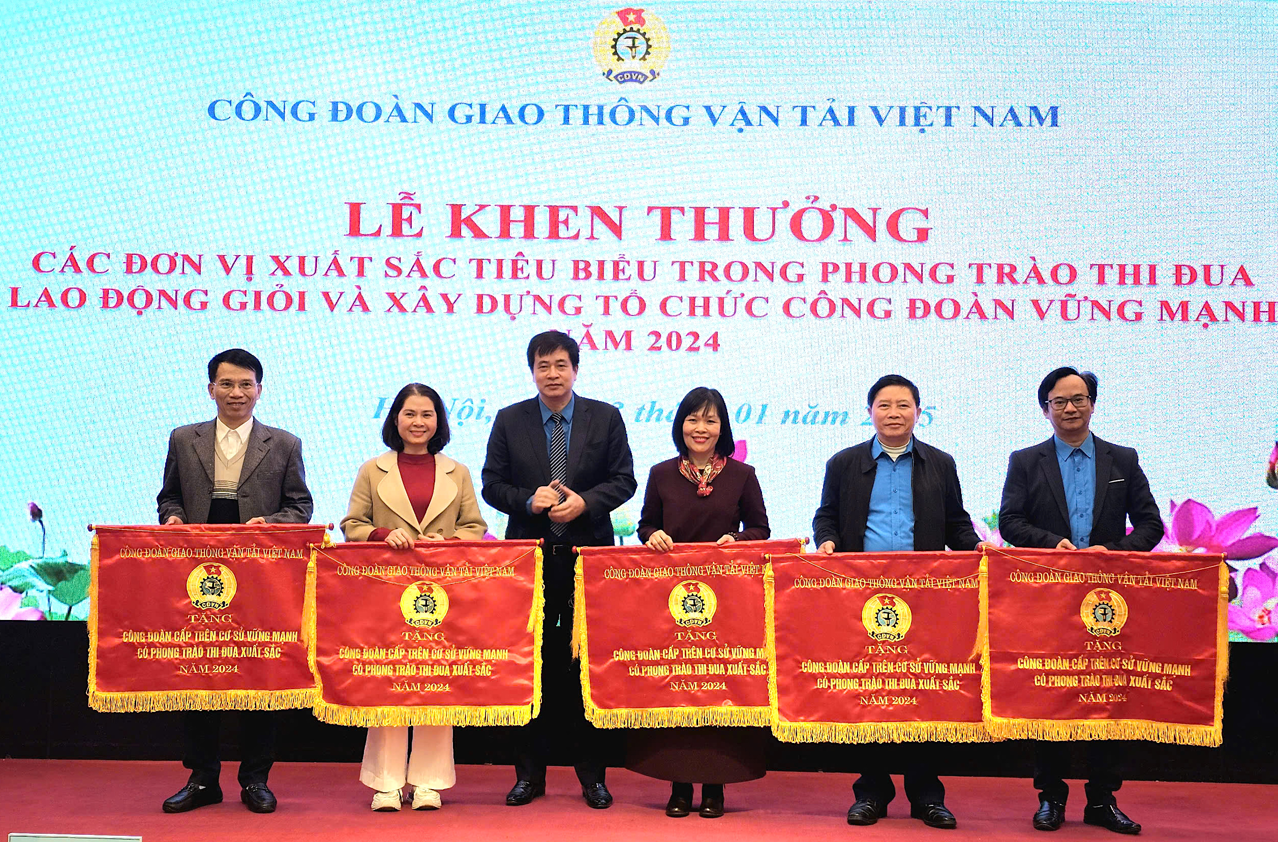 Công đoàn GTVT: Chỗ dựa vững chắc cho người lao động- Ảnh 3. Công đoàn GTVT: Chỗ dựa vững chắc cho người lao động- Ảnh 3.