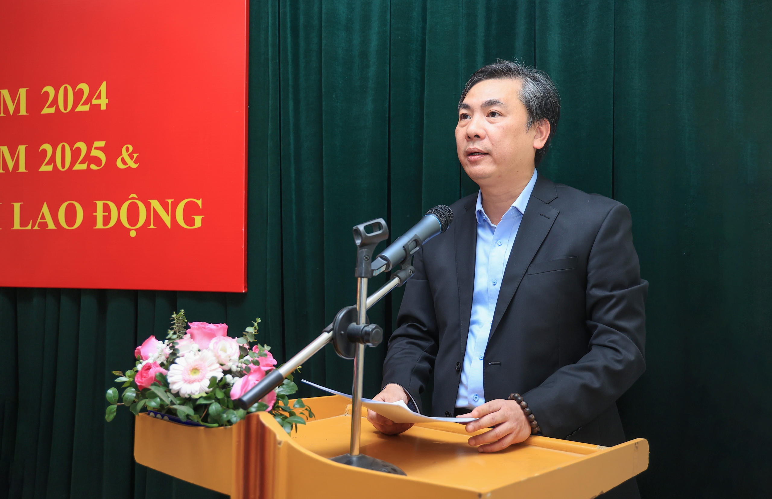Bộ trưởng GTVT: Không tiếp cận khoa học công nghệ sẽ khó làm tốt vai trò tham mưu- Ảnh 3. Bộ trưởng GTVT: Không tiếp cận khoa học công nghệ sẽ khó làm tốt vai trò tham mưu- Ảnh 3.
